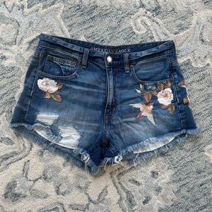 American Eagle Hi-Rise Festival Shorts Bird & Floral